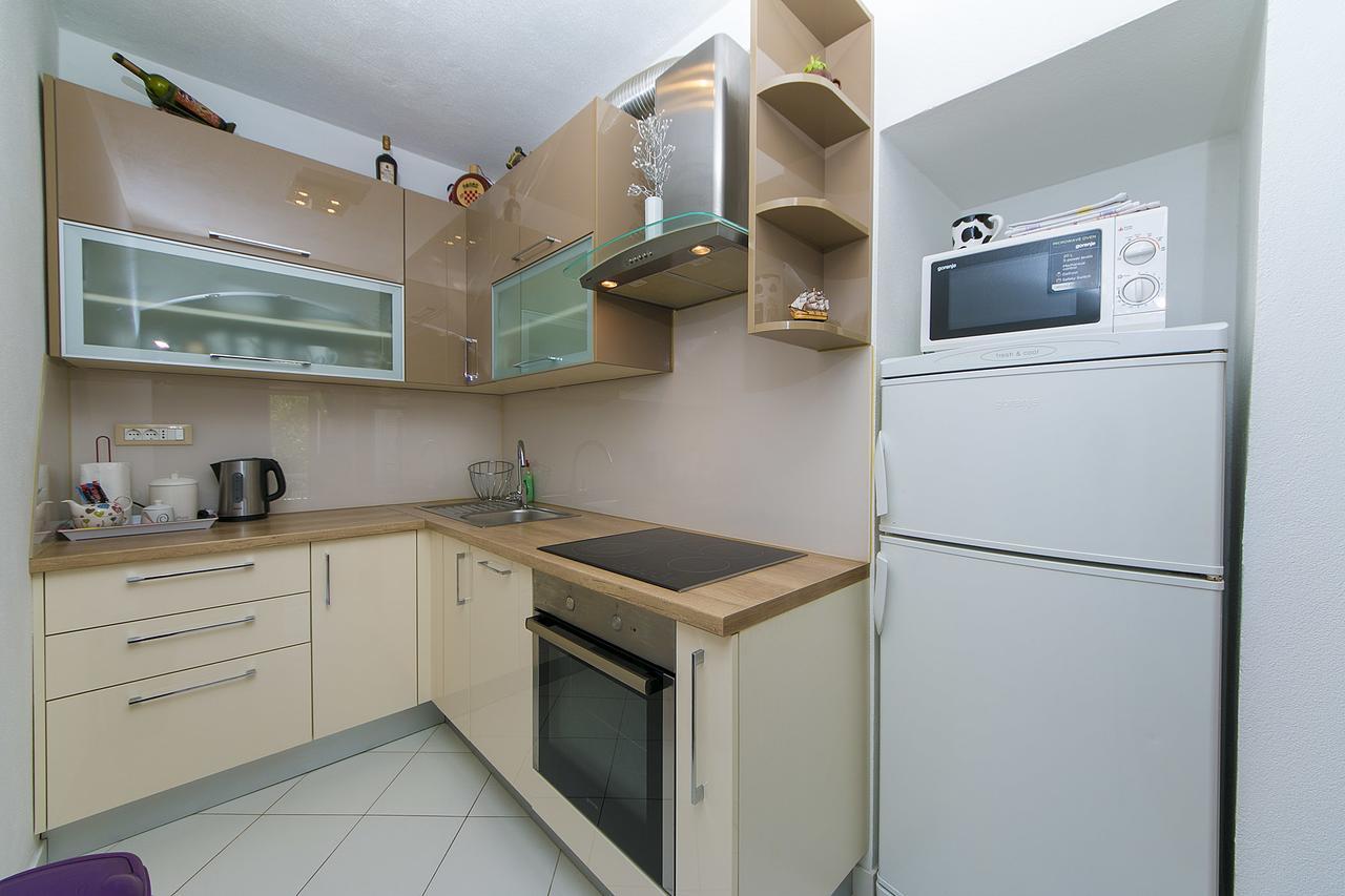 Apartment "San Marino" Baška Voda Kültér fotó